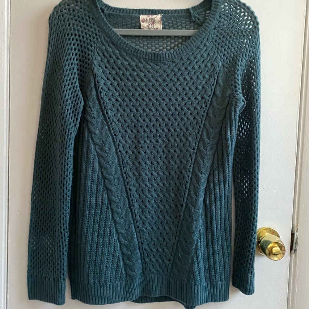 LIKE NEW HIPPIE ROSE SWEATER!